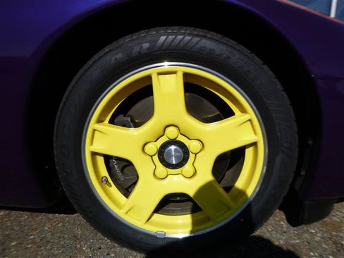 Used 1998 Chevrolet Corvette Convertible w/ Memory Pkg RWD image 37