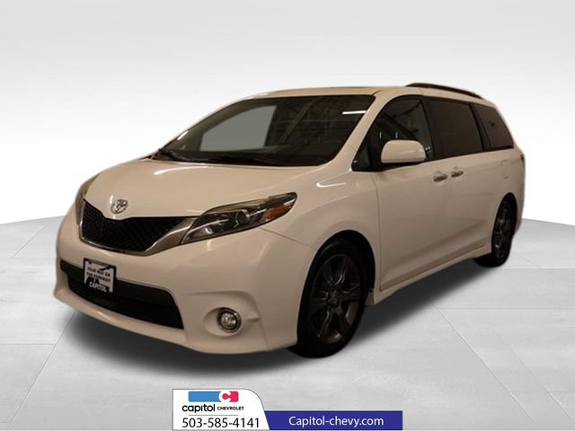 Used 2016 Toyota Sienna SE FWD image 6