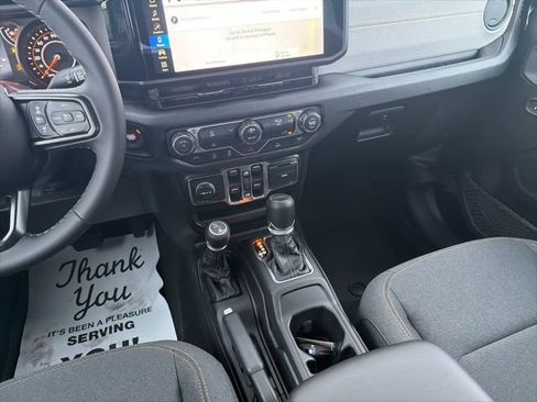 New 2026 Jeep Gladiator Sport image 11