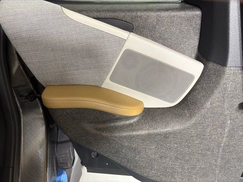 Used 2017 BMW i3 image 43