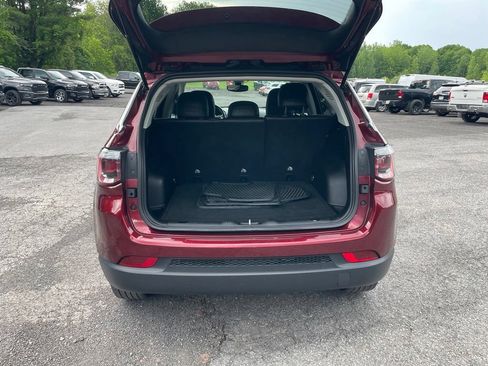 Used 2021 Jeep Compass Latitude w/ Convenience Group AWD/4WD image 8