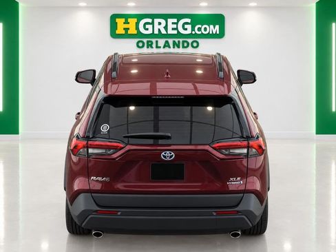 Used 2021 Toyota RAV4 XLE w/ Convenience Package AWD/4WD image 8