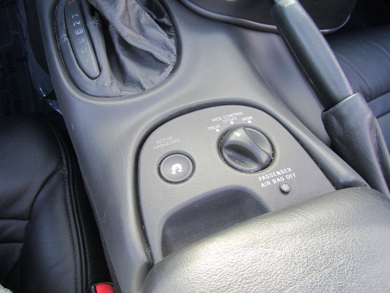 Used 2001 Chevrolet Corvette Convertible w/ Preferred Equipment Group2 RWD image 16