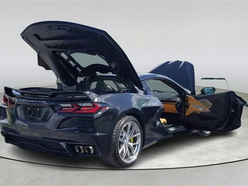 Used 2020 Chevrolet Corvette Stingray Premium Cpe w/ 3LT Preferred Equipment Group image 13