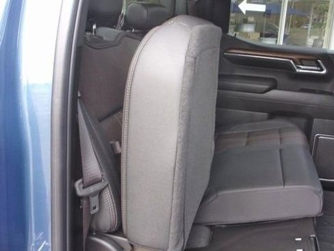 Used 2024 Chevrolet Silverado 1500 High Country w/ High Country Premium Package image 39