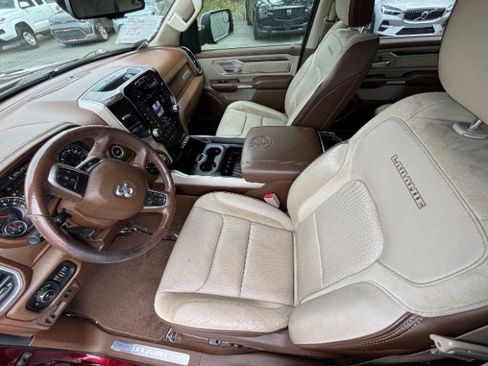 Used 2020 RAM 1500 Laramie AWD/4WD image 12