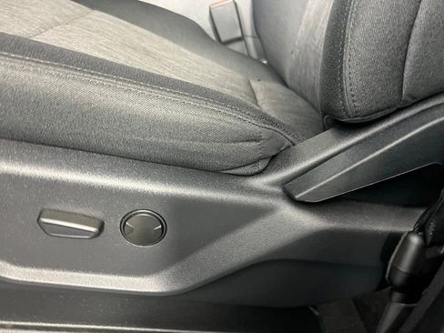 Used 2024 Ford Expedition XLT image 25