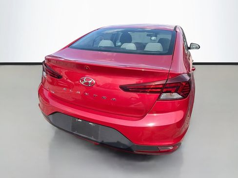 Used 2020 Hyundai Elantra SE FWD image 7