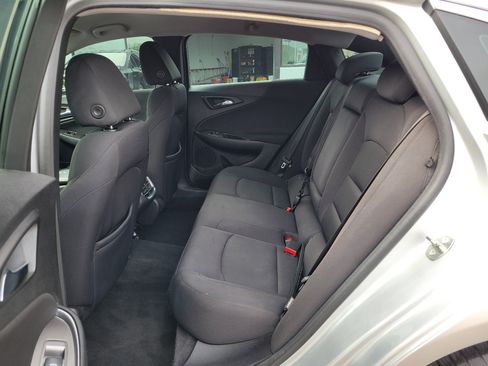 Used 2016 Chevrolet Malibu LT FWD image 11