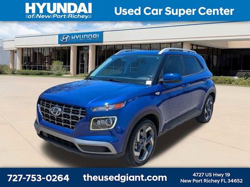Certified 2022 Hyundai Venue Limited FWD image 1