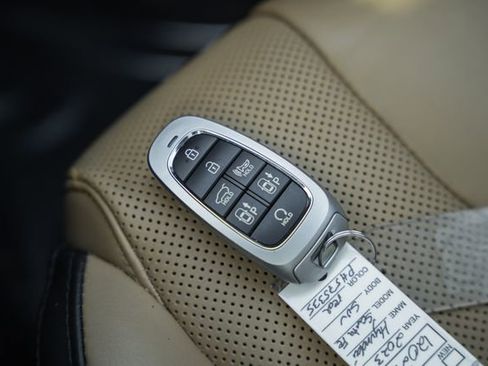 Used 2023 Hyundai Santa Fe Calligraphy FWD image 48