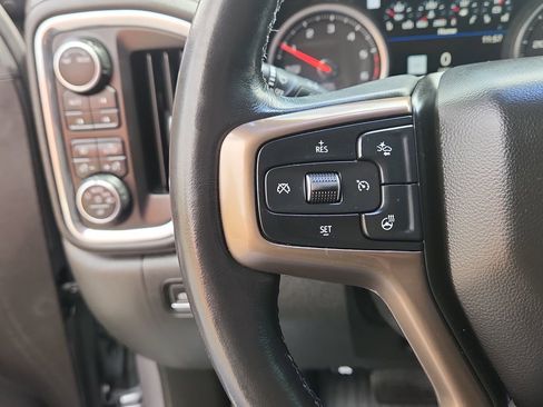 Used 2021 Chevrolet Silverado 1500 High Country w/ Technology Package AWD/4WD image 21