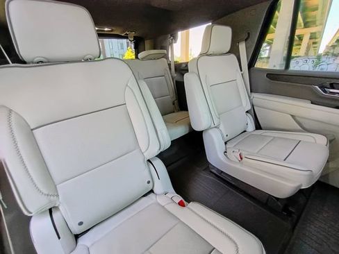 Used 2025 GMC Yukon Denali w/ LPO, Floor Liner Package RWD image 59