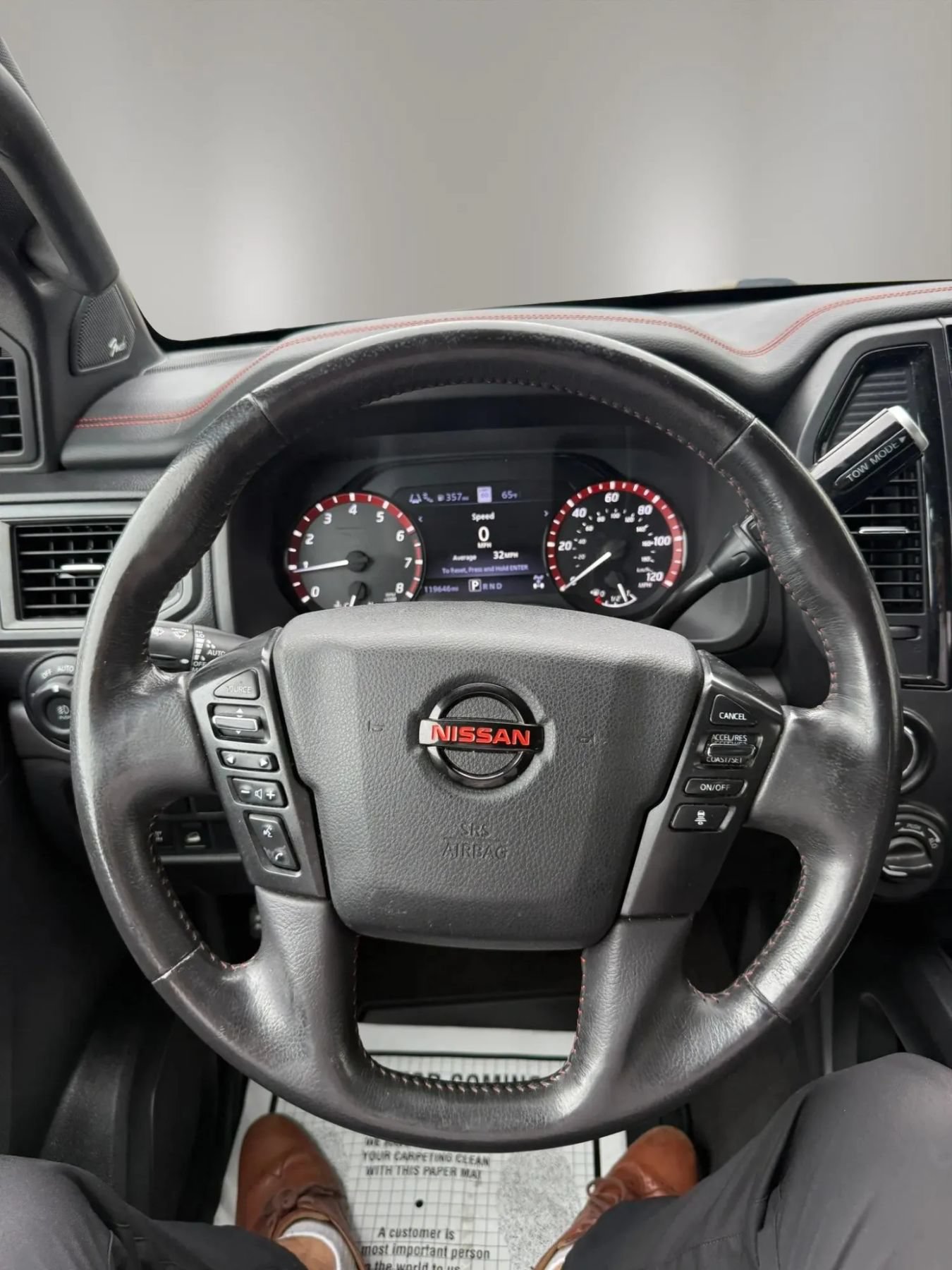 Used 2021 Nissan Titan PRO-4X w/ Pro-4x Convenience Package AWD/4WD image 27