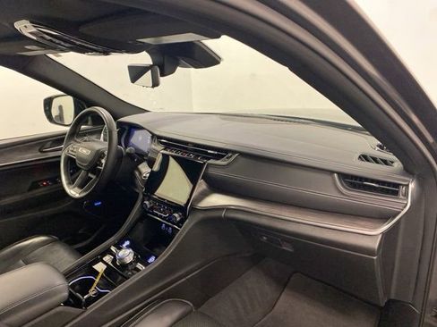 Used 2022 Jeep Grand Cherokee L Overland w/ Luxury Tech Group IV image 27