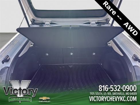 Used 2024 Toyota Prius Limited image 19