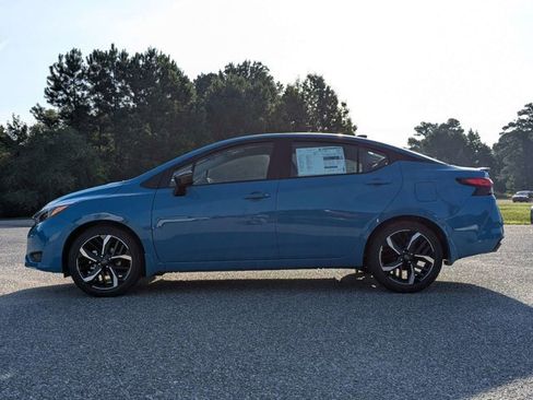 New 2025 Nissan Versa SR w/ Trunk Package image 7