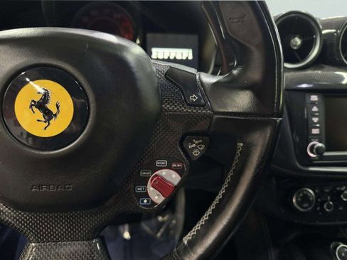 Used 2014 Ferrari FF image 23
