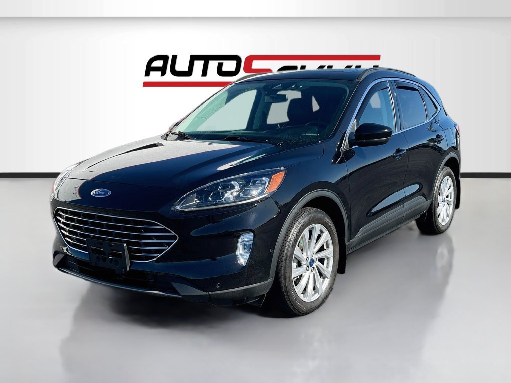 Used 2022 Ford Escape Titanium w/ Titanium Elite Package AWD/4WD image 3