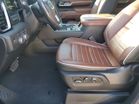 Used 2025 GMC Sierra 2500 Denali Ultimate w/ Max Trailering Package image 31