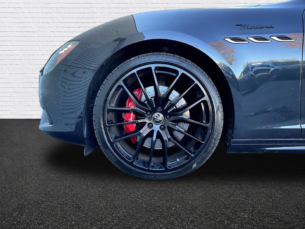Used 2022 Maserati Ghibli Modena RWD image 21