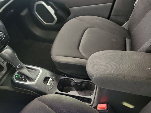 Used 2020 Jeep Renegade Sport w/ Sport Appearance Group image 20