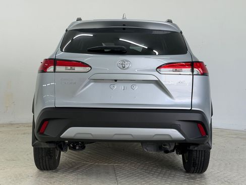 Used 2024 Toyota Corolla Cross LE FWD image 10