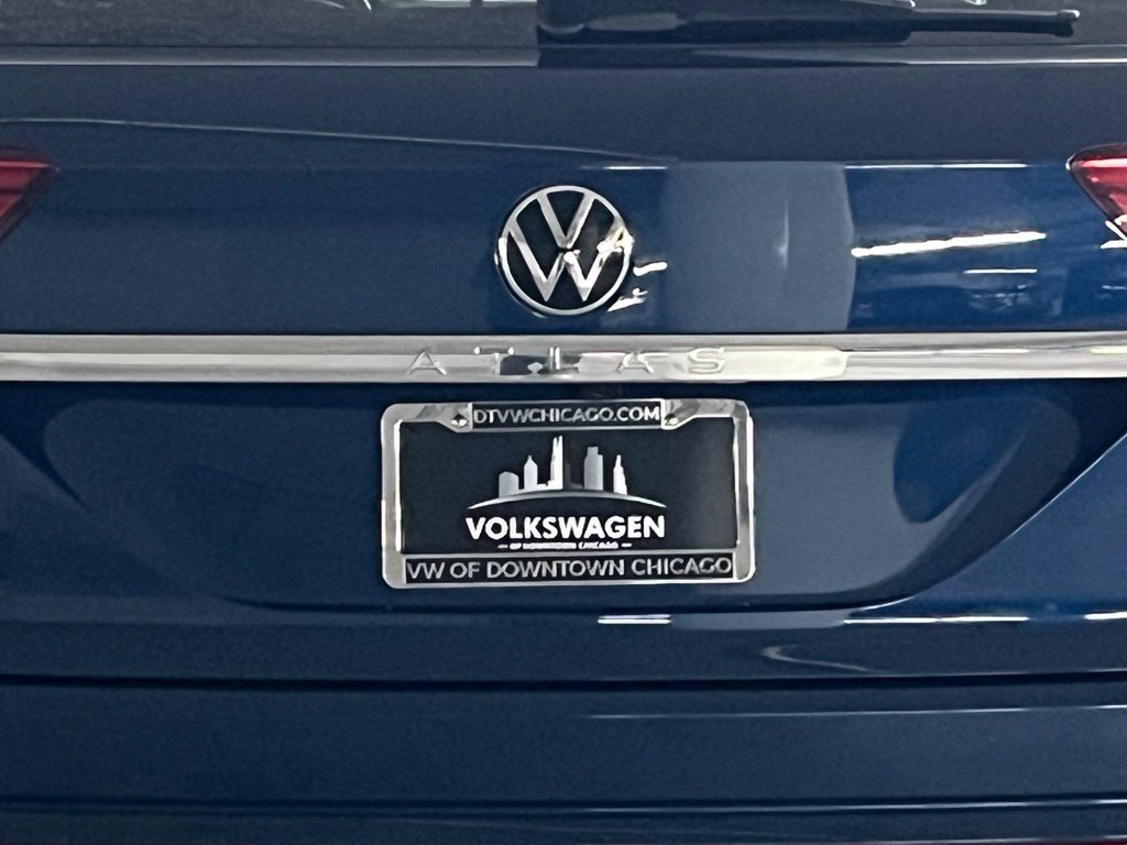 Used 2022 Volkswagen Atlas Cross Sport SE AWD/4WD image 36