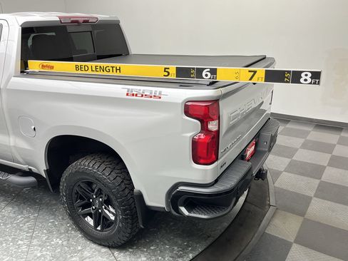 Certified 2021 Chevrolet Silverado 1500 LT Trail Boss w/ Convenience Package II AWD/4WD image 31