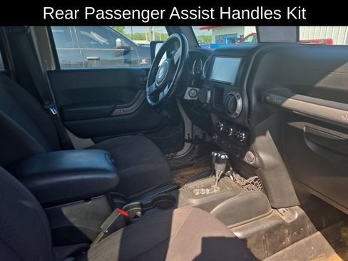 Used 2018 Jeep Wrangler Unlimited Sport AWD/4WD image 17