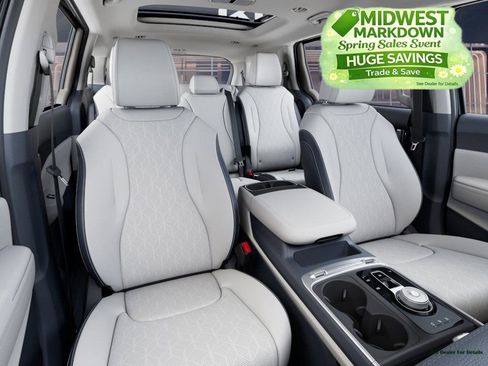 New 2026 Kia Carnival SX FWD image 15