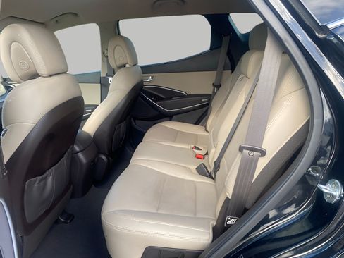 Used 2017 Hyundai Santa Fe Sport FWD image 20