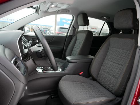 Used 2024 Chevrolet Equinox LT w/ LPO, Floor Liner Package image 33