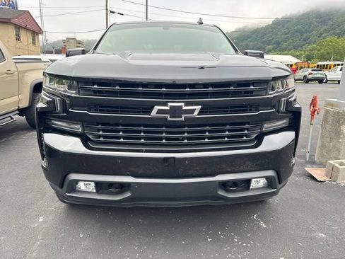 Used 2021 Chevrolet Silverado 1500 RST w/ Convenience Package II AWD/4WD image 2