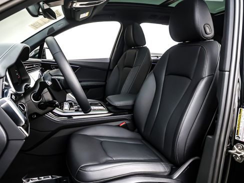 Used 2025 Audi Q7 3.0T Premium Plus w/ Premium Plus Package image 18