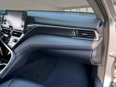 Used 2024 Toyota Camry XLE FWD image 26