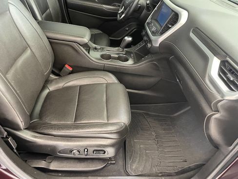 Used 2018 GMC Acadia SLT image 36