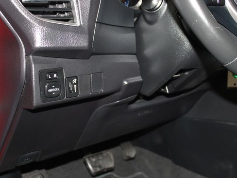 Used 2016 Toyota Corolla LE FWD image 19