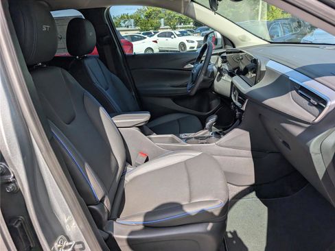 New 2026 Buick Encore GX Sport Touring w/ Advanced Technology Package image 8