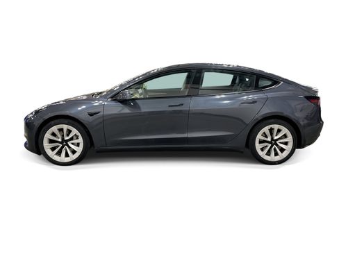 Certified 2023 Tesla Model 3 Standard Range RWD image 3