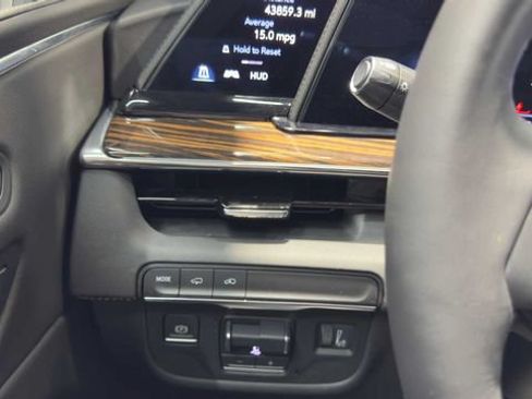 Used 2023 Cadillac Escalade ESV Premium Luxury w/ Performance Package RWD image 26