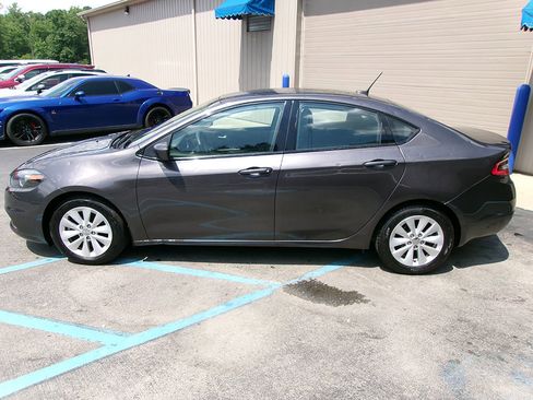 Used 2014 Dodge Dart SXT image 2