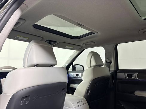 Used 2024 Hyundai Santa Fe Limited FWD image 22