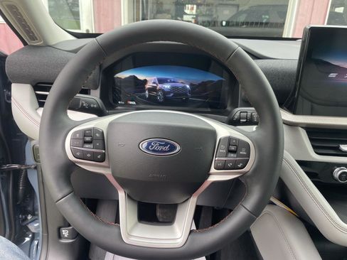 New 2026 Ford Explorer Active w/ Active Comfort Package AWD/4WD image 15