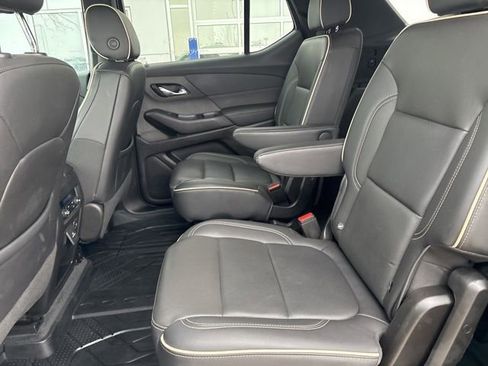 Certified 2022 Chevrolet Traverse Premier image 21