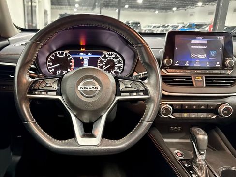 Used 2020 Nissan Altima 2.5 SR w/ Premium Package image 15