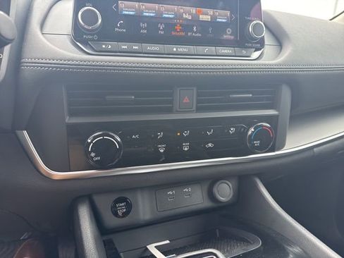 Certified 2024 Nissan Rogue S image 15