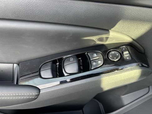 Used 2025 Nissan Altima 2.5 SL image 10