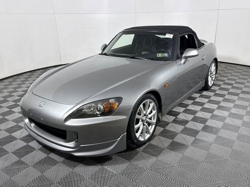 Used 2005 Honda S2000 Base image 3