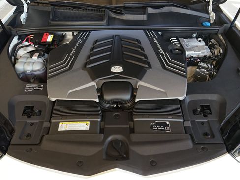Used 2023 Lamborghini Urus S AWD/4WD image 32